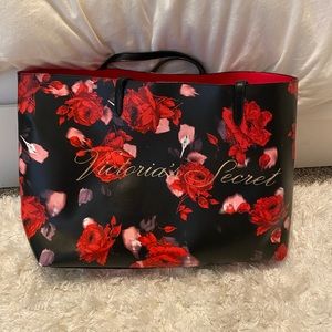 VS tote